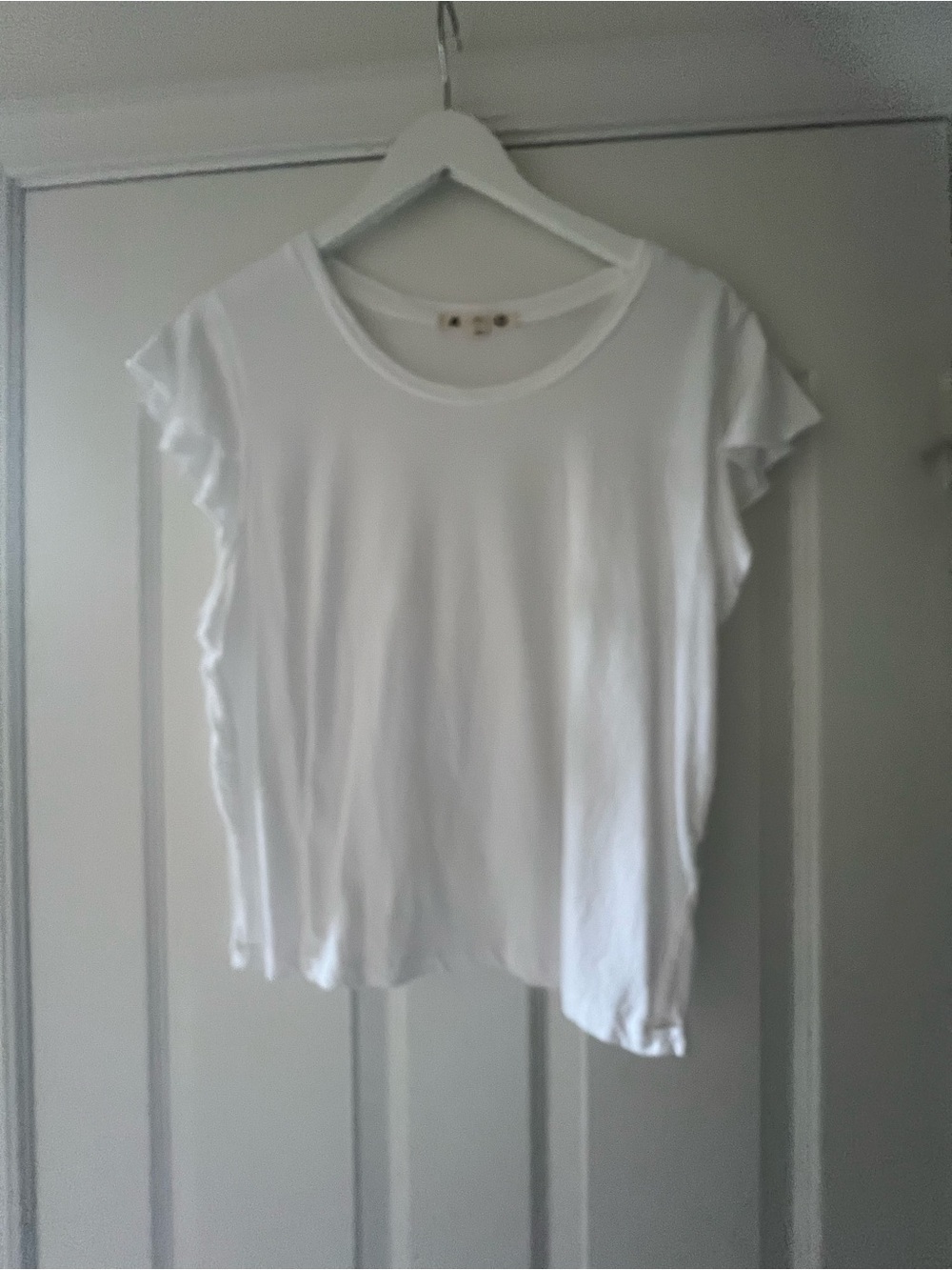 AMO White Short Sleeve Scoop-Neck Tee